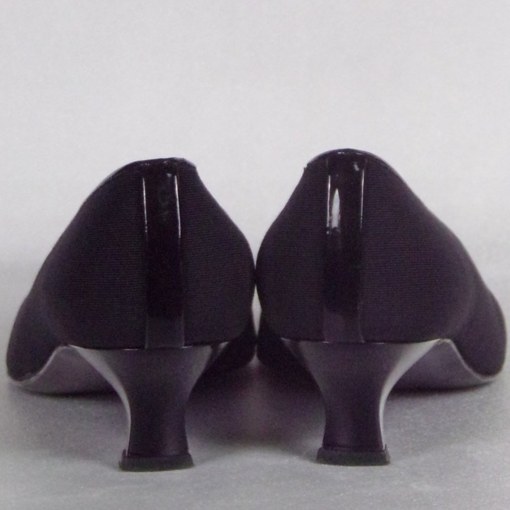 Stuart Weitzman Size 8m Black Low-Heel Open-Toe P… - image 8